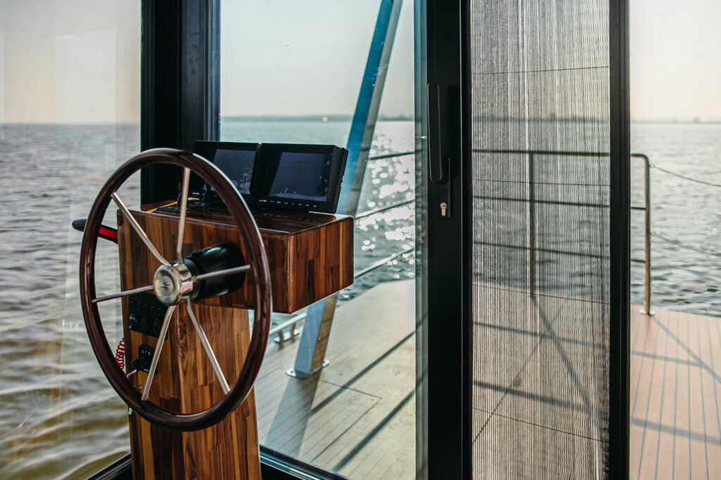 oase-410-htcatamarans-08