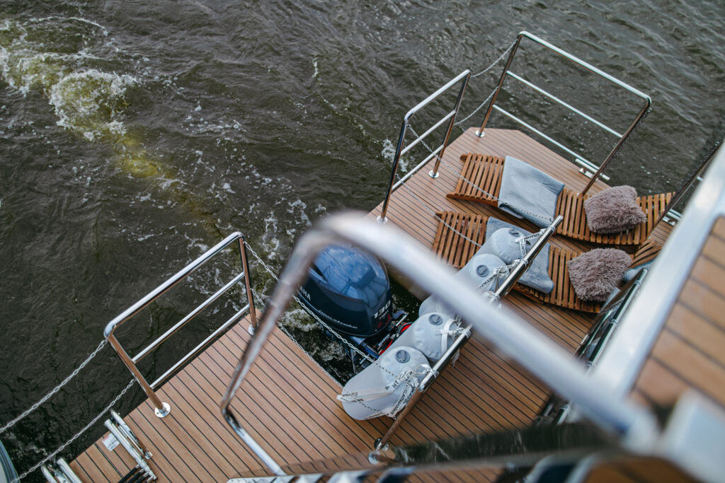 oase-410-htcatamarans-18