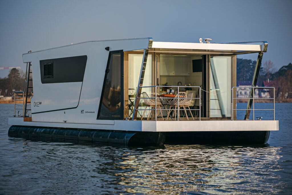 oase-410-htcatamarans-19