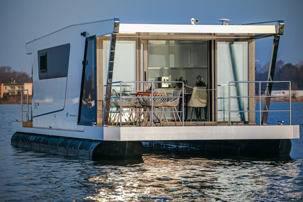 oase-410-htcatamarans-22